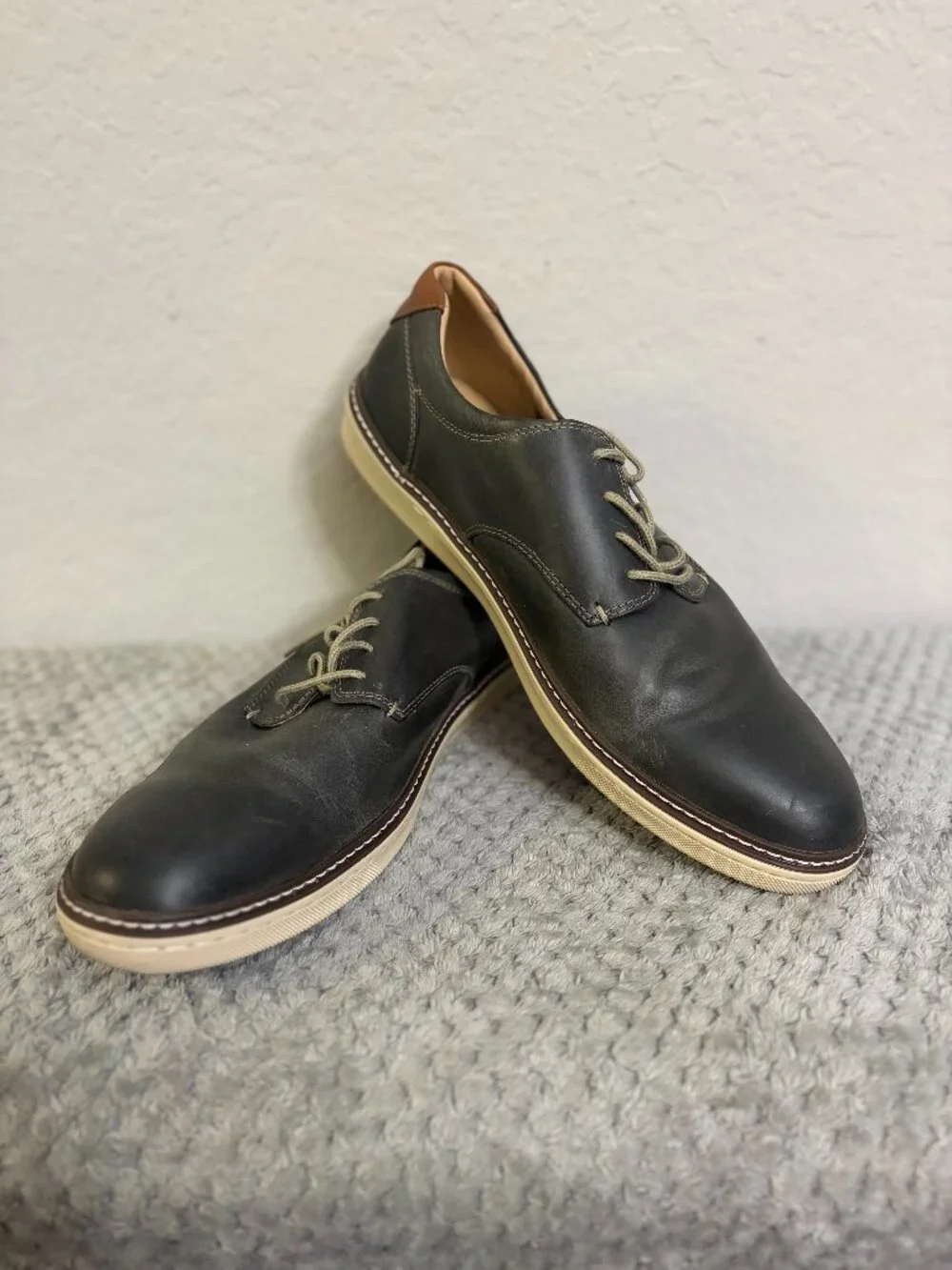 Johnston & Murphy Men’s Oxford Shoes